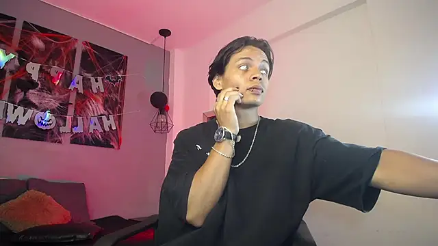 Draco collins online show from 10/31/25, 08:21