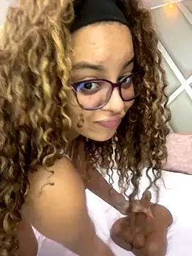 AlesiaCooper online show from 11/24/25, 09:03