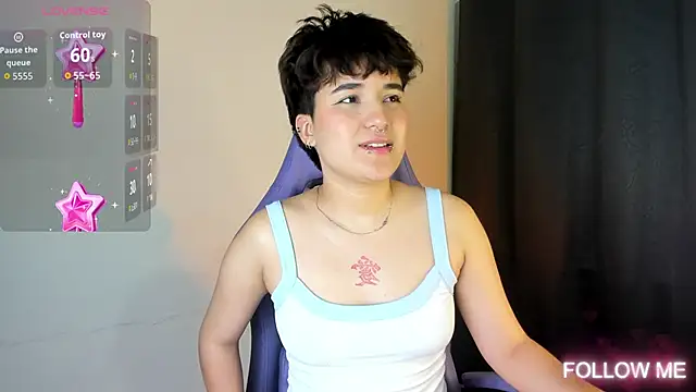 emma cute7 online show from 10/02/25, 04:41