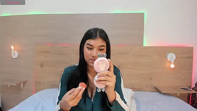  Ananyaa lovd online show from 09/24/25, 11:57