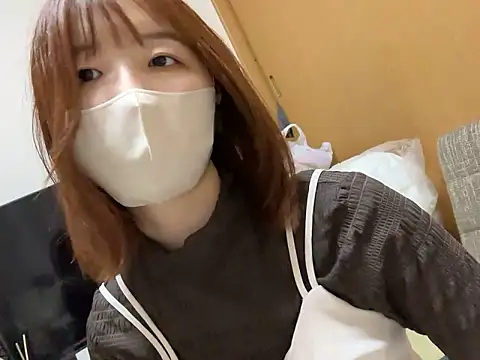 Snapshot of sa_mon_xx chatting on 10/18/25, 08:37 sa mon xx online show from 10/18/25, 08:37