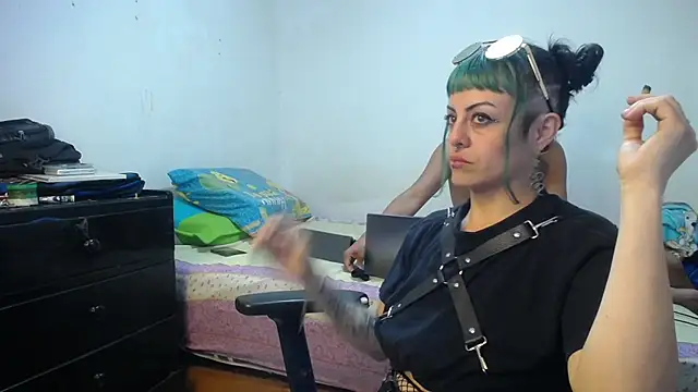 Snapshot of freyaa_sorcerees chatting on 03/16/25, 03:25 freyaa sorcerees online show from 03/16/25, 03:25