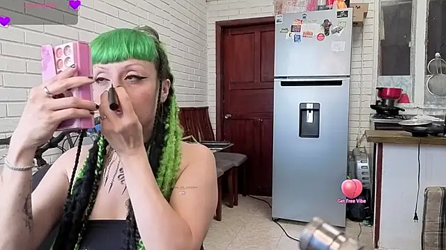 Snapshot of freyaa_sorcerees chatting on 10/04/25, 07:01 freyaa sorcerees online show from 10/04/25, 07:01