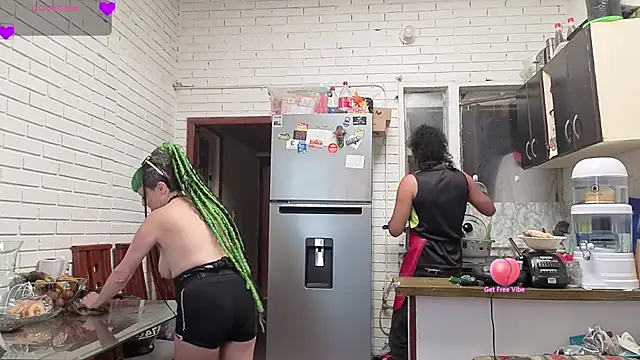 Snapshot of freyaa_sorcerees chatting on 10/05/25, 06:39 freyaa sorcerees online show from 10/05/25, 06:39