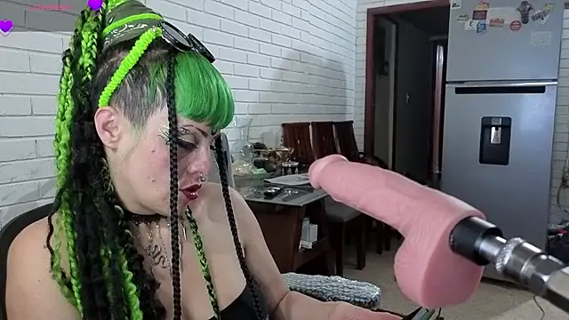 Snapshot of freyaa_sorcerees chatting on 10/06/25, 06:44 freyaa sorcerees online show from 10/06/25, 06:44