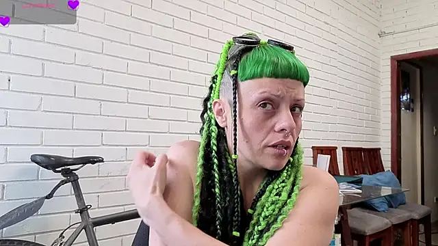 Snapshot of freyaa_sorcerees chatting on 10/12/25, 05:34 freyaa sorcerees online show from 10/12/25, 05:34