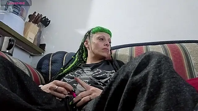 Snapshot of freyaa_sorcerees chatting on 10/19/25, 02:12 freyaa sorcerees online show from 10/19/25, 02:12