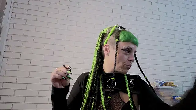 Snapshot of freyaa_sorcerees chatting on 10/26/25, 01:55 freyaa sorcerees online show from 10/26/25, 01:55