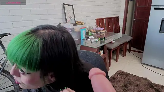 Snapshot of freyaa_sorcerees chatting on 10/29/25, 05:25 freyaa sorcerees online show from 10/29/25, 05:25