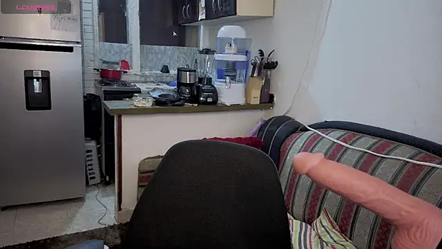 Snapshot of freyaa_sorcerees chatting on 10/31/25, 04:57 freyaa sorcerees online show from 10/31/25, 04:57