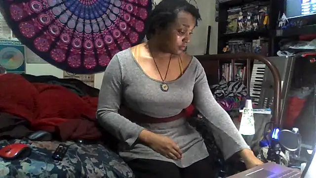 GardeniaFields online show from 11/18/25, 05:12