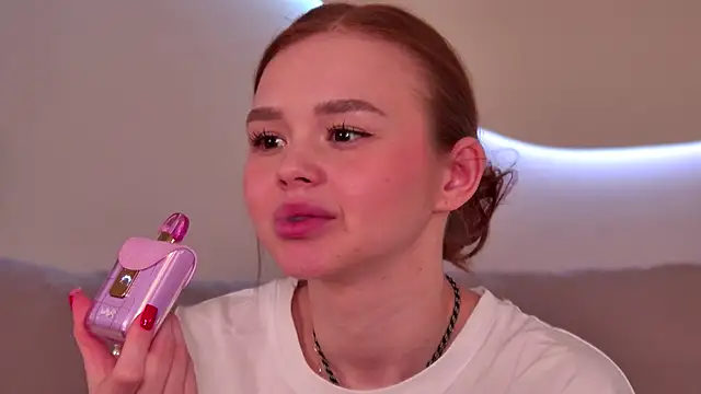 MiraBliss online show from 03/08/26, 02:04