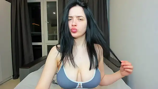 Minx Night CityXq online show from 03/25/26, 05:41