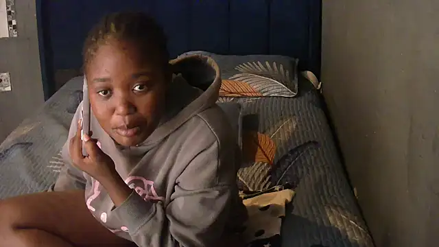 SexyShybarbie online show from 11/28/25, 04:59