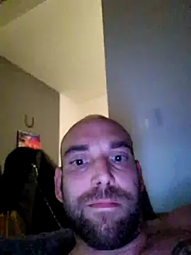 Snapshot of Smokeym123 chatting on 09/26/25, 11:42 Smokeym123 online show from 09/26/25, 11:42