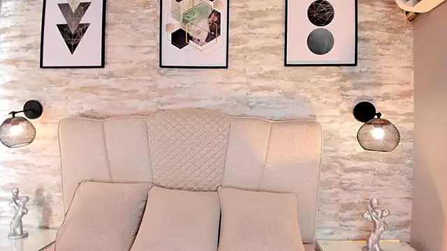 kanna 02 online show from 10/12/25, 10:47