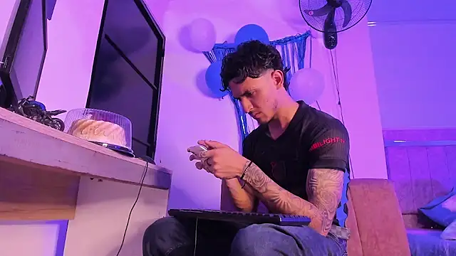 Zayn kane online show from 09/20/25, 07:04