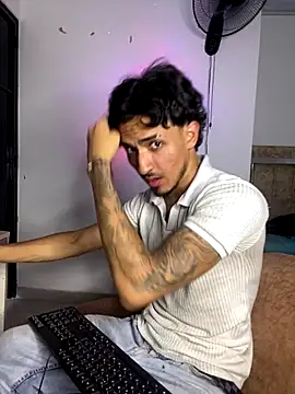 Zayn kane online show from 11/08/25, 09:24