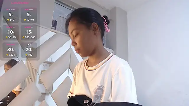 willow smitt online show from 03/14/26, 02:00