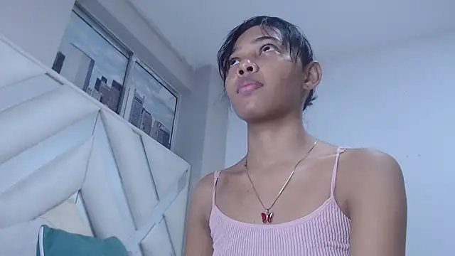 willow smitt online show from 04/21/26, 12:55