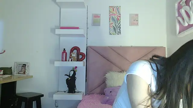 eva sin18 online show from 03/24/26, 11:10