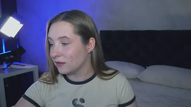 Snapshot of saint_trisha chatting on 03/03/26, 08:26 saint trisha online show from 03/03/26, 08:26