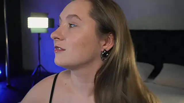 saint trisha online show from 03/21/26, 08:23