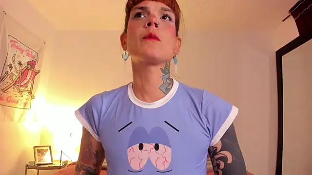 Alessamoth online show from 10/28/25, 07:49