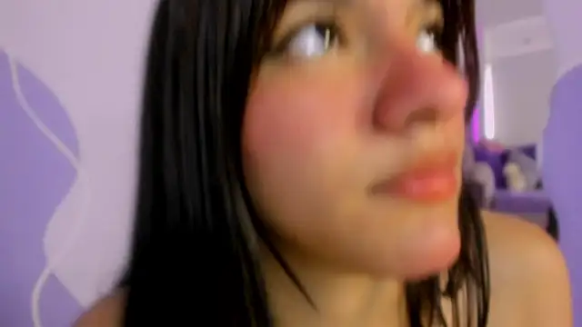 auroracute02 online show from 10/28/25, 01:14