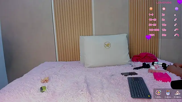 stephany summer online show from 10/29/25, 03:42