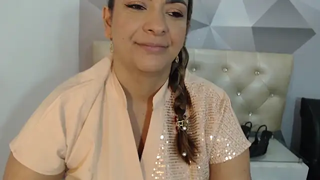 Milf-Prettyboobs online show from 02/05/26, 10:53