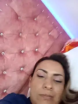 Milf-Prettyboobs online show from 02/18/26, 06:26