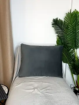 Snapshot of Eire_Spencer chatting on 12/04/25, 04:44 Eire Spencer online show from 12/04/25, 04:44