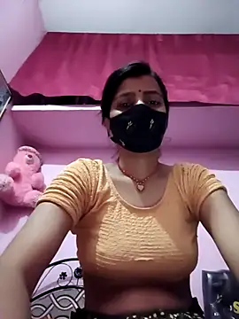Snapshot of Daya_Chheda chatting on 03/21/25, 12:29 Daya Chheda online show from 03/21/25, 12:29
