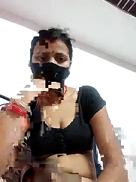 Snapshot of Daya_Chheda chatting on 11/06/25, 03:24 Daya Chheda online show from 11/06/25, 03:24