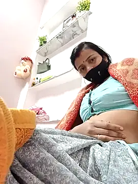 Snapshot of Daya_Chheda chatting on 11/11/25, 11:49 Daya Chheda online show from 11/11/25, 11:49