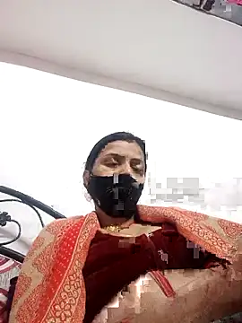 Snapshot of Daya_Chheda chatting on 11/14/25, 04:38 Daya Chheda online show from 11/14/25, 04:38