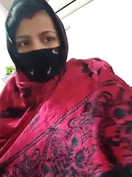 Snapshot of Daya_Chheda chatting on 11/21/25, 11:47 Daya Chheda online show from 11/21/25, 11:47