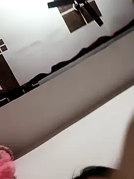 Snapshot of Daya_Chheda chatting on 11/27/25, 11:29 Daya Chheda online show from 11/27/25, 11:29