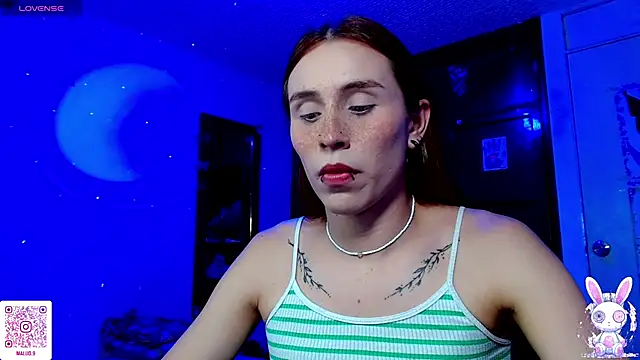Snapshot of Malud09 chatting on 05/14/26, 01:34 Malud09 online show from 05/14/26, 01:34
