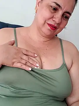 Snapshot of michellrodriguez chatting on 10/26/25, 03:51 michellrodriguez online show from 10/26/25, 03:51