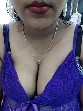 priya 00143 online show from 05/05/26, 06:16