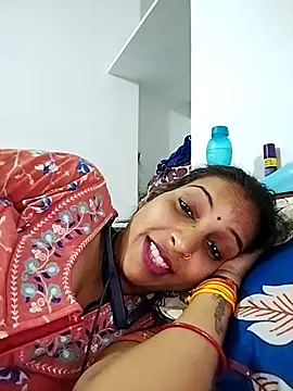 Snapshot of Hotty-Nidhi chatting on 03/12/25, 05:28 Hotty-Nidhi online show from 03/12/25, 05:28