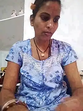 Snapshot of Hotty-Nidhi chatting on 03/16/25, 10:00 Hotty-Nidhi online show from 03/16/25, 10:00