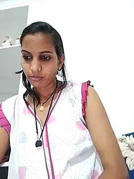 Snapshot of Hotty-Nidhi chatting on 03/20/25, 03:02 Hotty-Nidhi online show from 03/20/25, 03:02
