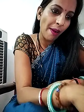 Snapshot of Hotty-Nidhi chatting on 03/21/25, 09:56 Hotty-Nidhi online show from 03/21/25, 09:56