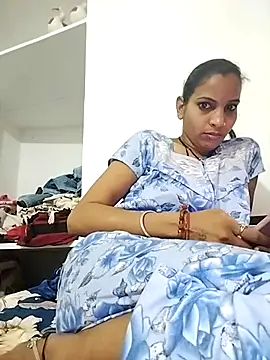 Snapshot of Hotty-Nidhi chatting on 03/22/25, 02:48 Hotty-Nidhi online show from 03/22/25, 02:48
