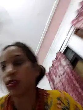 Snapshot of Hotty-Nidhi chatting on 10/02/25, 03:08 Hotty-Nidhi online show from 10/02/25, 03:08
