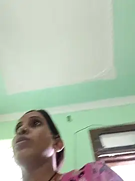 Snapshot of Hotty-Nidhi chatting on 10/11/25, 07:51 Hotty-Nidhi online show from 10/11/25, 07:51