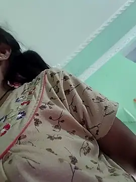 Hotty-Nidhi online show from 11/22/25, 02:43